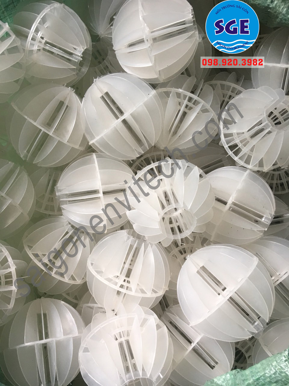 Giá thể vi sinh dạng cầu giá rẻ tại TPHCM